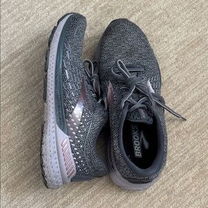 Brooks Women's Adrenaline Charcoal Sneakers